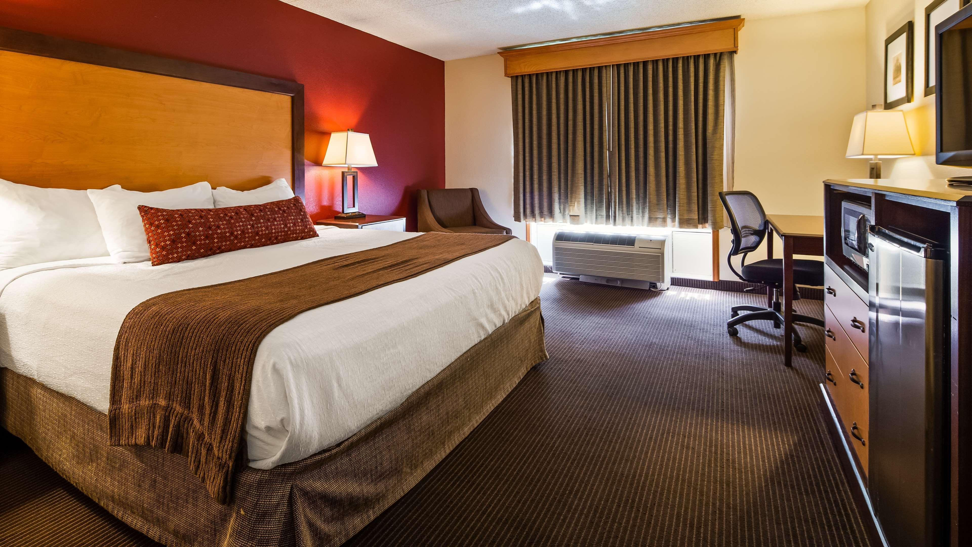 Best Western Plus Sidney Lodge Екстериор снимка