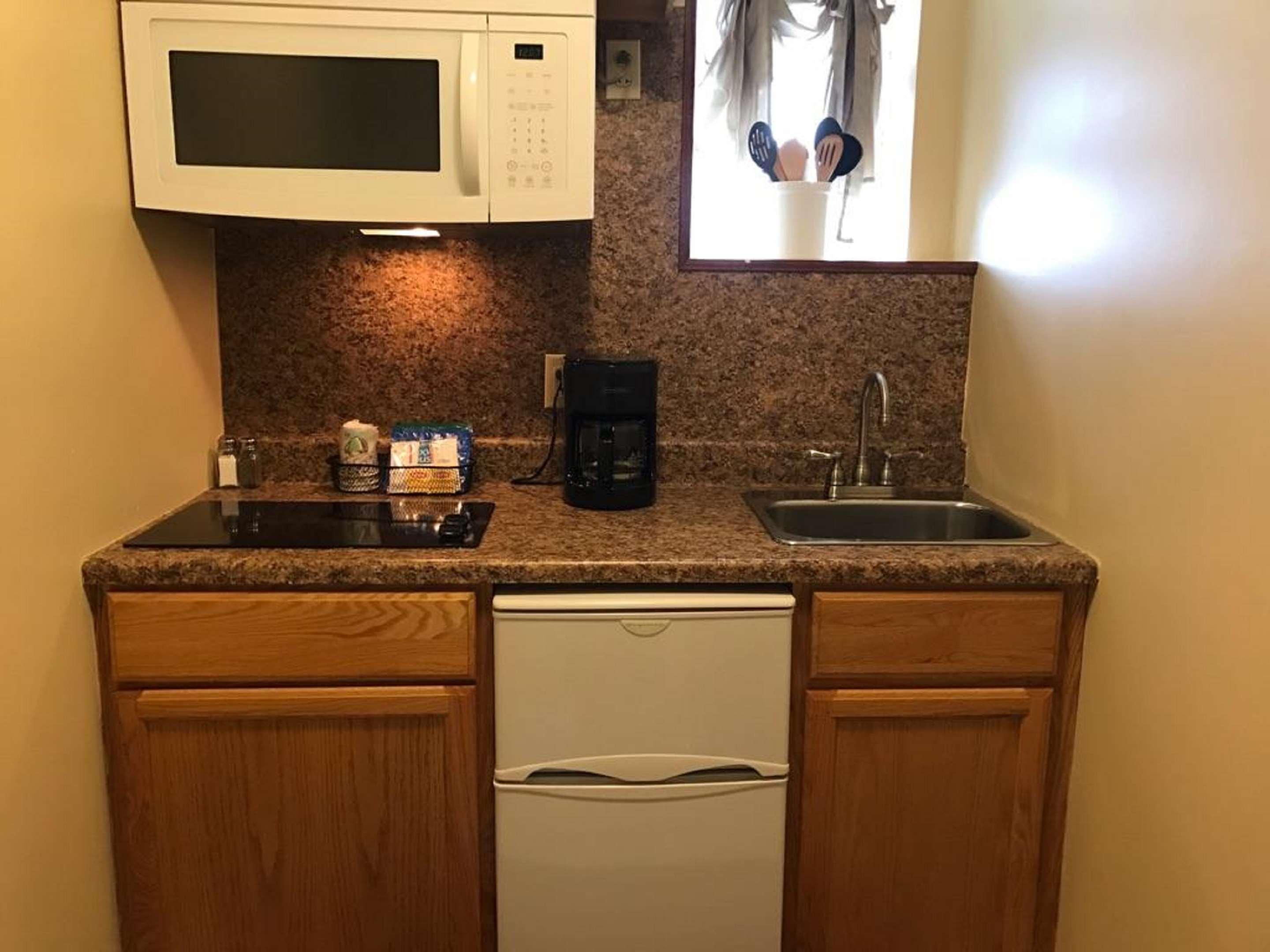 Best Western Plus Sidney Lodge Екстериор снимка