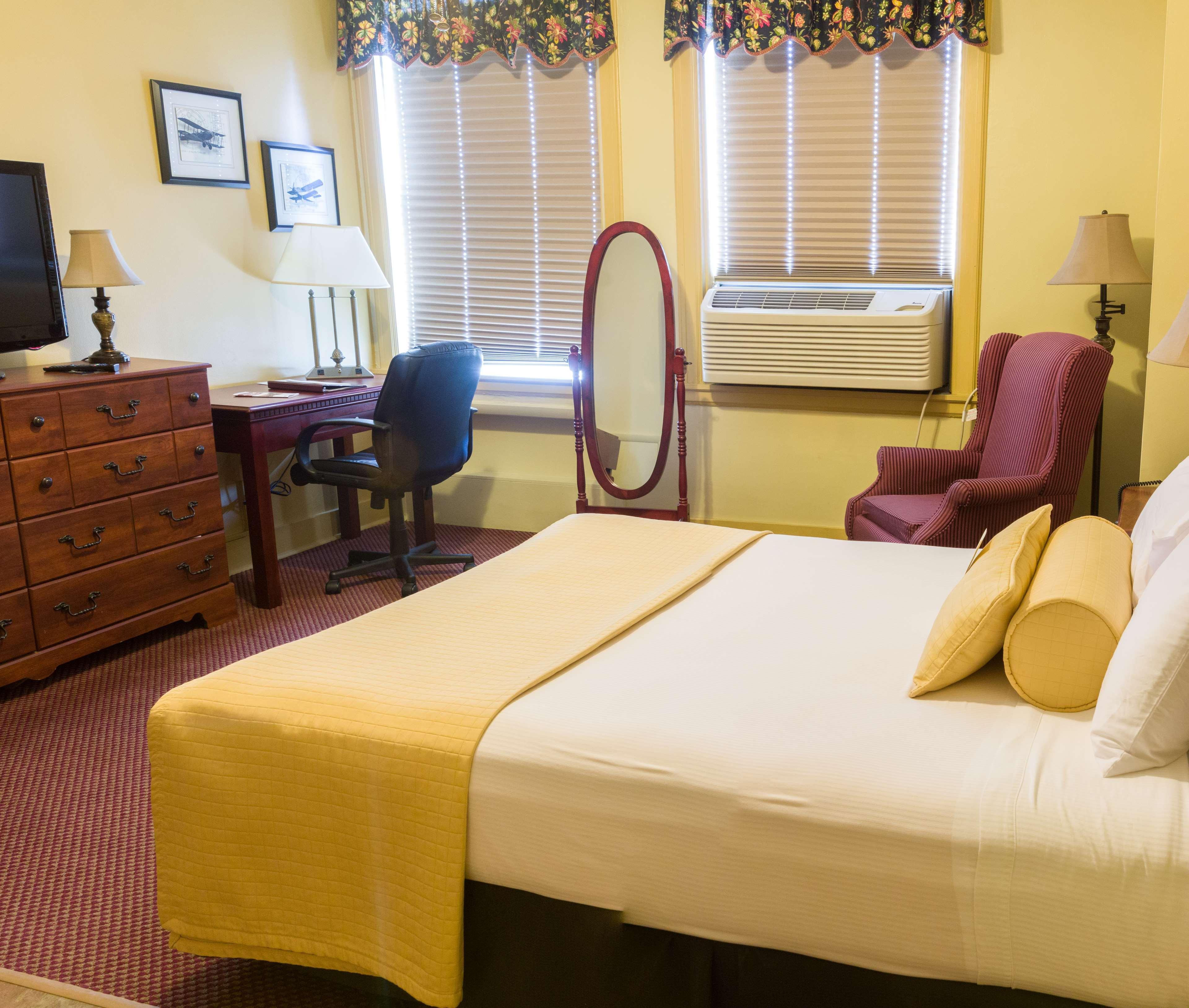 Best Western Plus Sidney Lodge Екстериор снимка