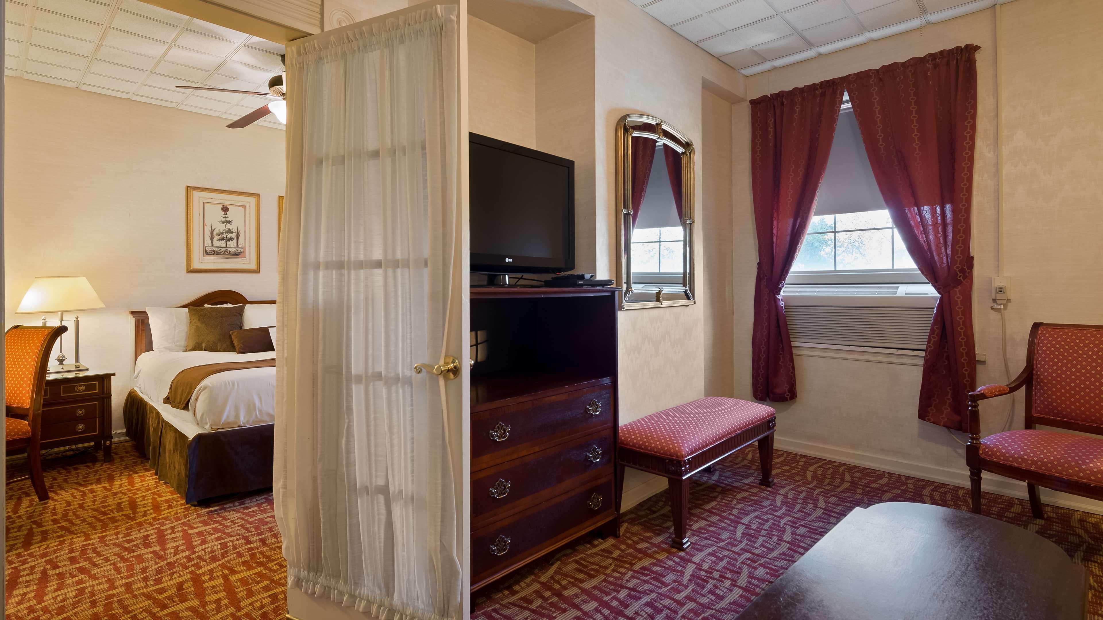 Best Western Plus Sidney Lodge Екстериор снимка