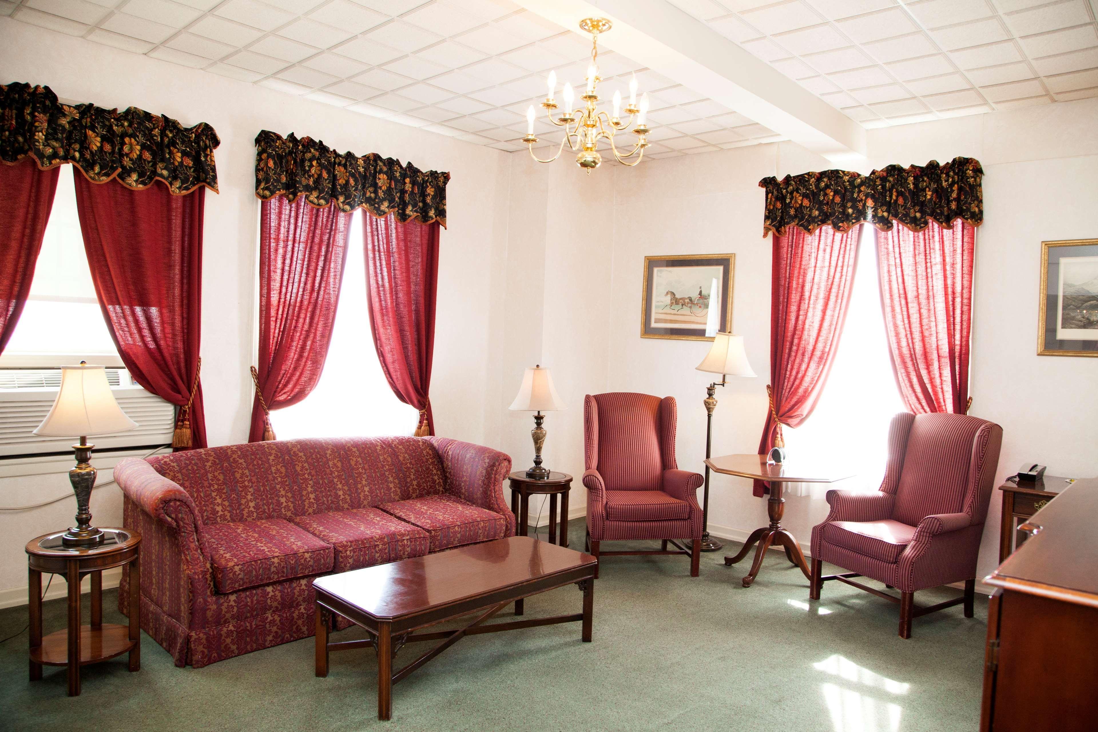 Best Western Plus Sidney Lodge Екстериор снимка